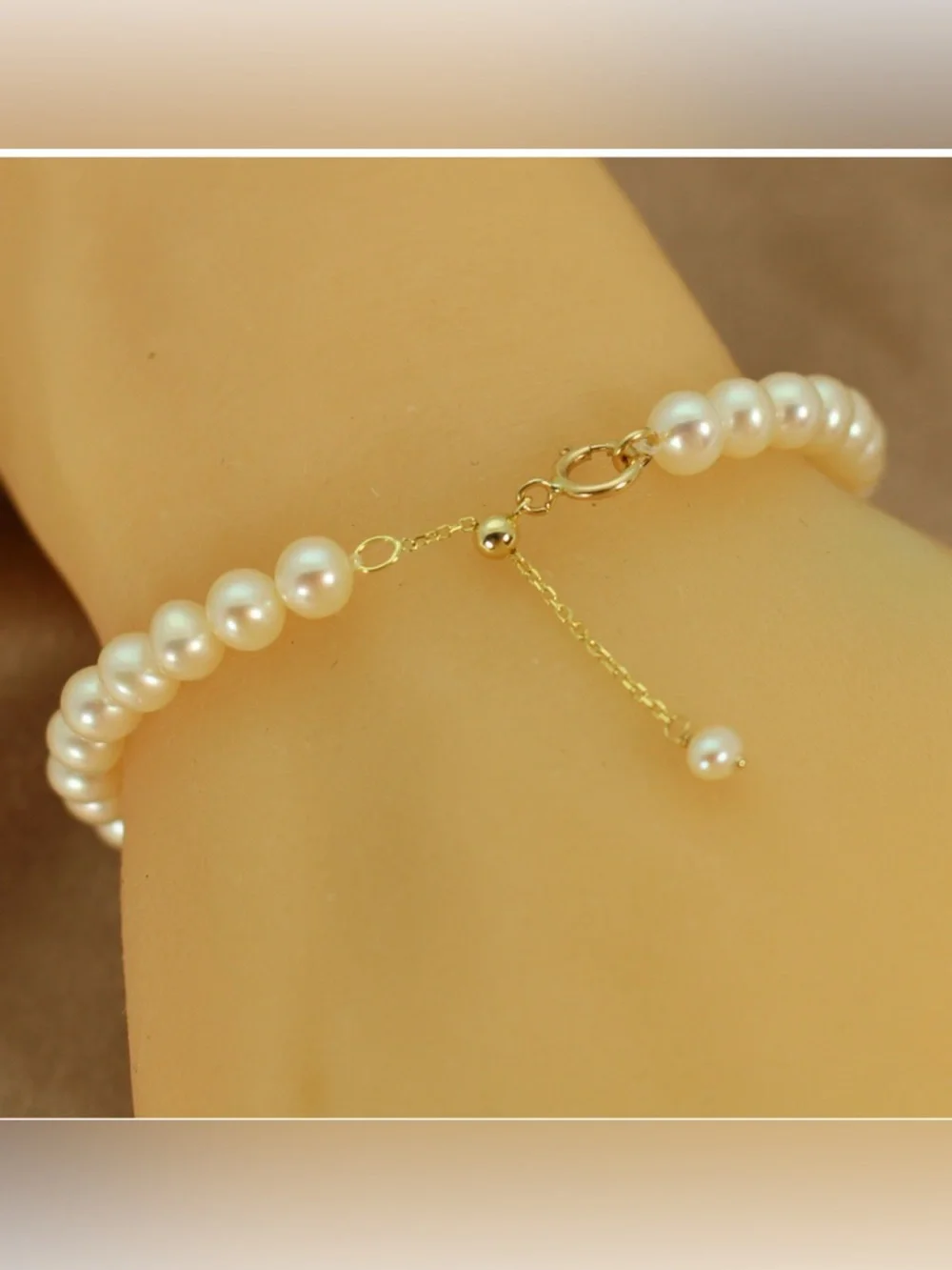 14k solid gold Classic White Pearl bracelet with Gold Clasp - Women Jewelry - Picture 3 of 3
